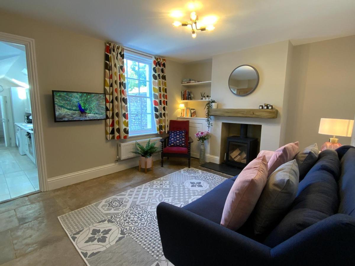 Charming Cottage Mins From Chichester City Centre 外观 照片